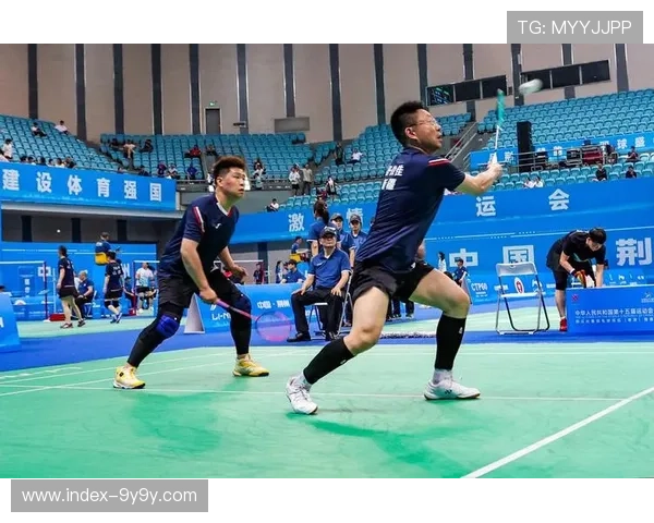 吉林省羽毛球联赛总决赛激情开赛 近三百名高手争夺八项桂冠